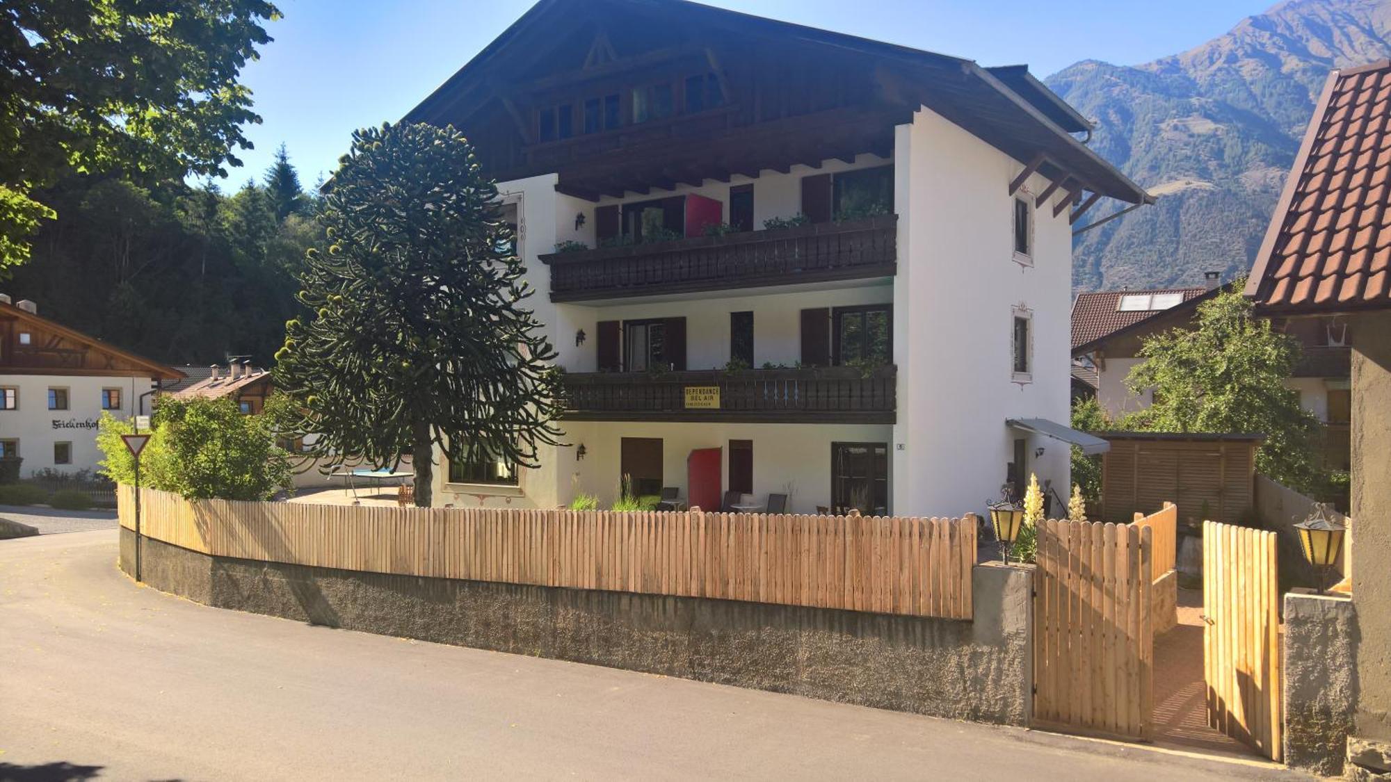 Hotel Krone Morter Экстерьер фото